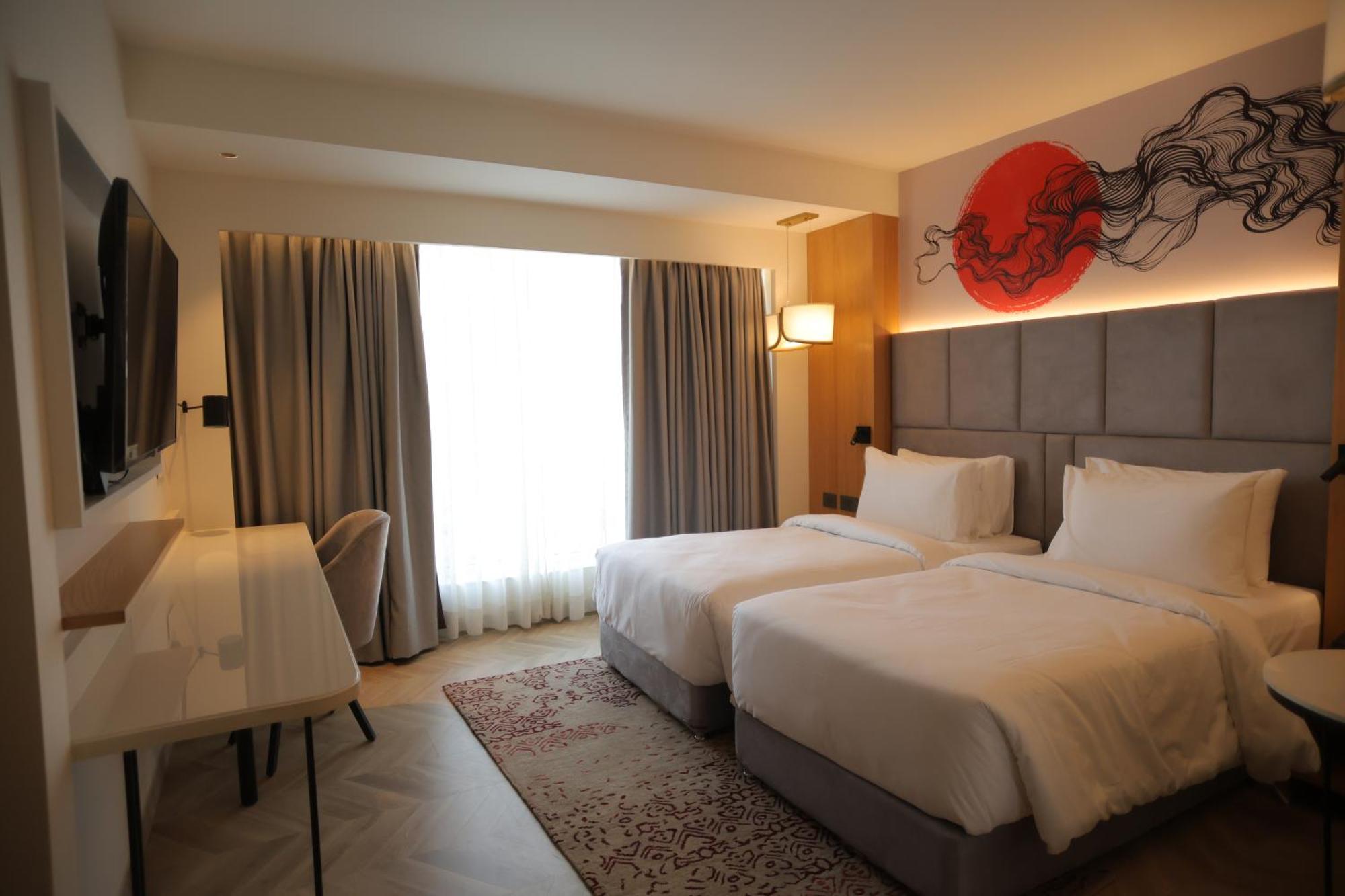 Ramada By Wyndham Gorakhpur Gorakhnath Mandir Road Hotel Buitenkant foto
